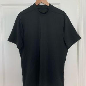 Lululemon Mens Mock-neck t shirt